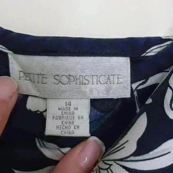 Petite Sophisticate Floral Plus Size Silk Below Knee Skirt Blue and White - Picture 8 of 9